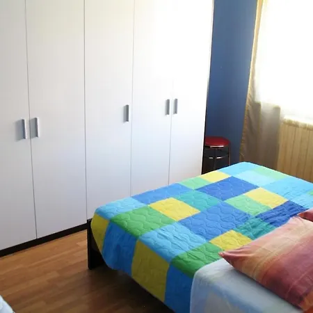 Apartment In With Terrace, Air Conditioning, Wifi Medulin